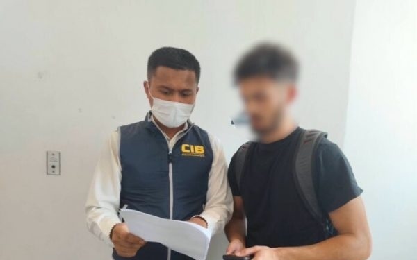 Britischer mann in bangkok wegen schlechter bewertungen eines restaurants in phuket verhaftet