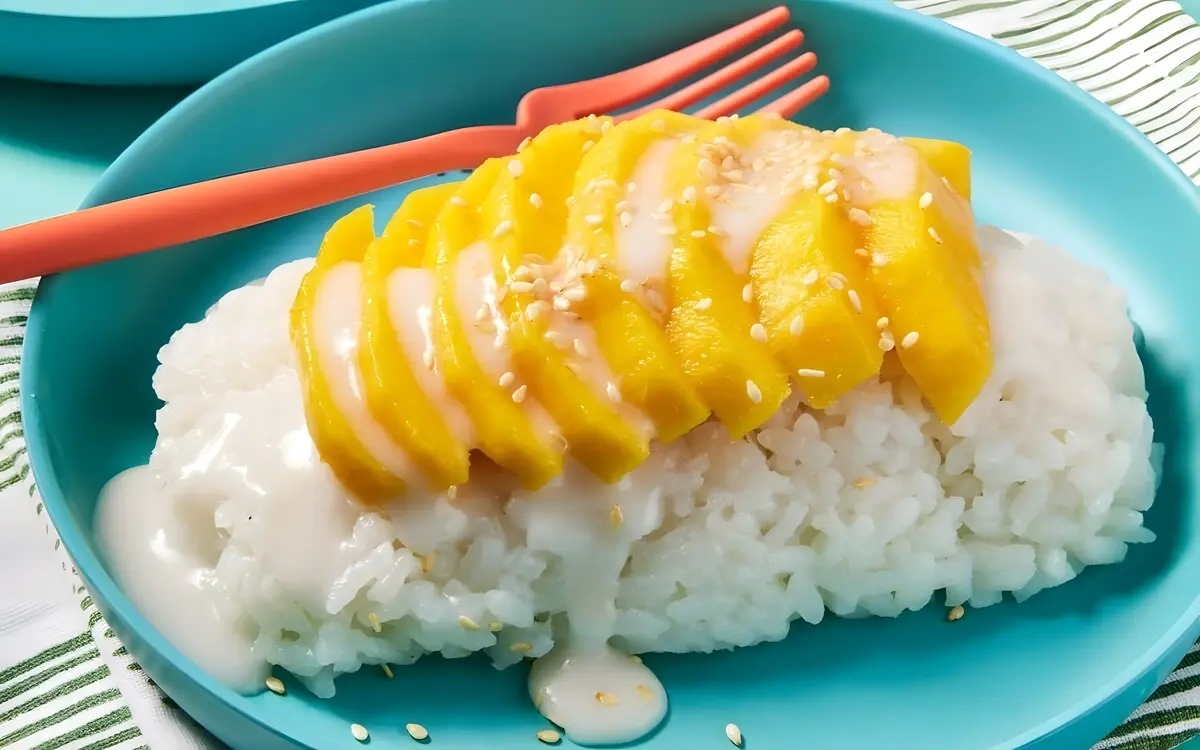 Es ist mango saison mango sticky rice zu hause zubereiten