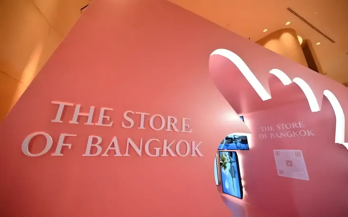 Luxusshopping central chidlom verwandelt sich fuer 4 mrd baht in the store of bangkok
