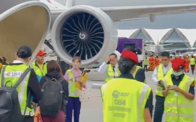 Singapore airlines notlandung suvarnabhumi 1 toter ueber 30 verletzte