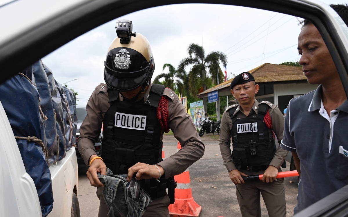 Die thailaendische polizei muss komplett ueberarbeitet werden