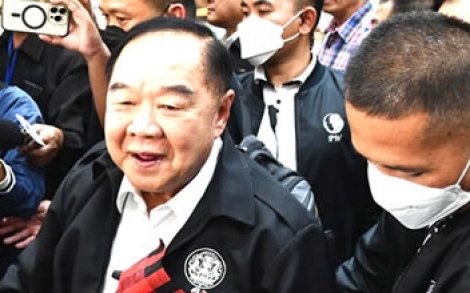 87 millionen baht teure autosammlung des ehemaligen vize premierministers aufgedeckt