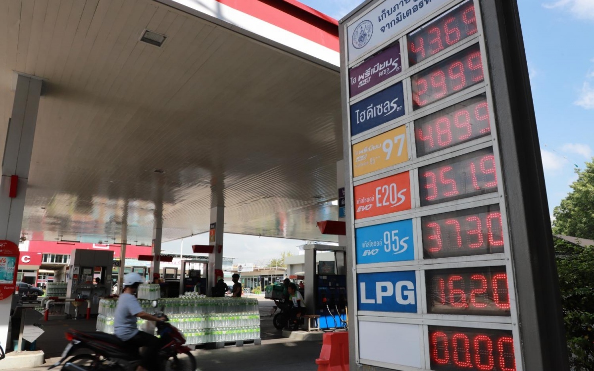 Ministerium will benzinmangel untersuchen