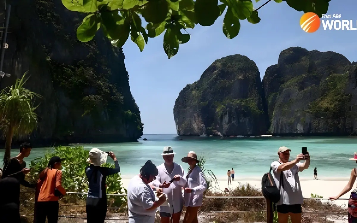 Politische ungewissheit zwingt tourismusindustrie die ankunftsschaetzungen um 2 millionen zu senken