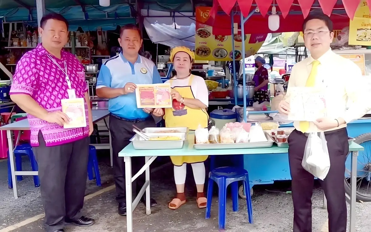 Rong poh markt foerdert gesunde ernaehrung waehrend des vegetarischen festivals