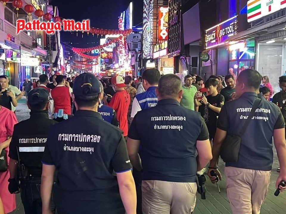 Pattaya walking street wird einer sicherheitsinspektion unterzogen