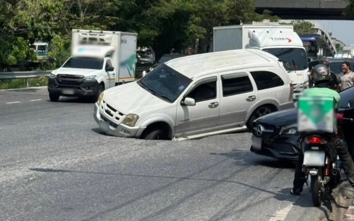 Achtung strasseneinsturz vermeiden sie die schnellstrasse b2a9e237