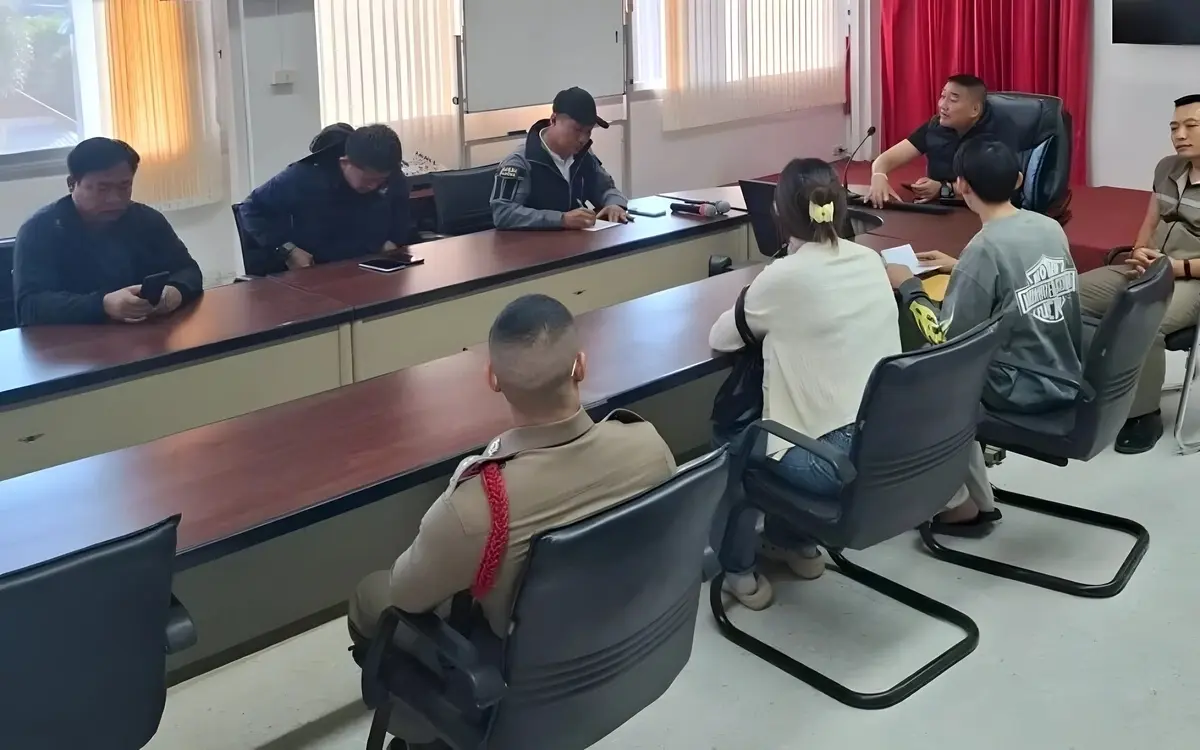 Alarmierender raubueberfall in chiang mai falsche polizisten ueberfallen cannabis shop und erbeuten 06551fc2
