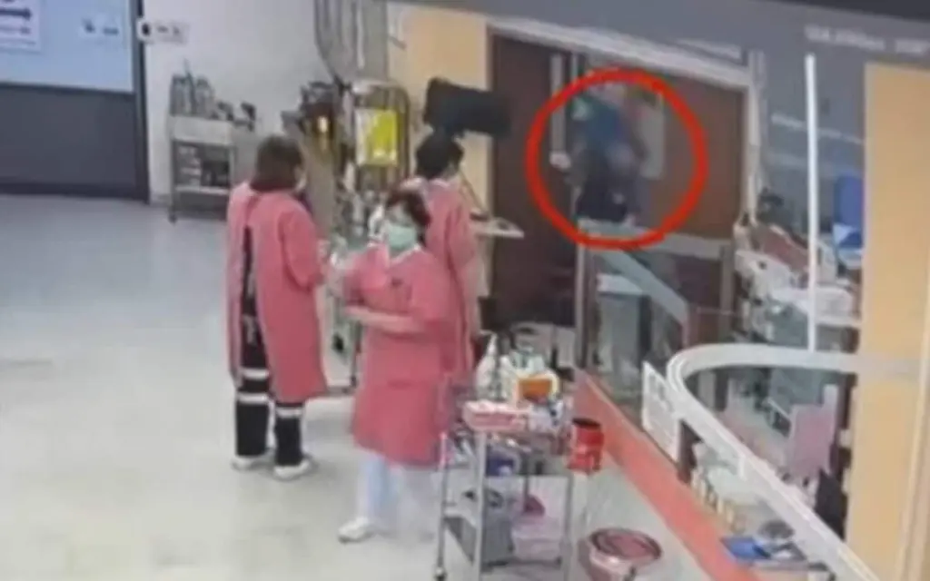 Aufruhr durch auslaendische touristen im mae hong son krankenhaus fuehrt zu geldstrafen video 1664ac86