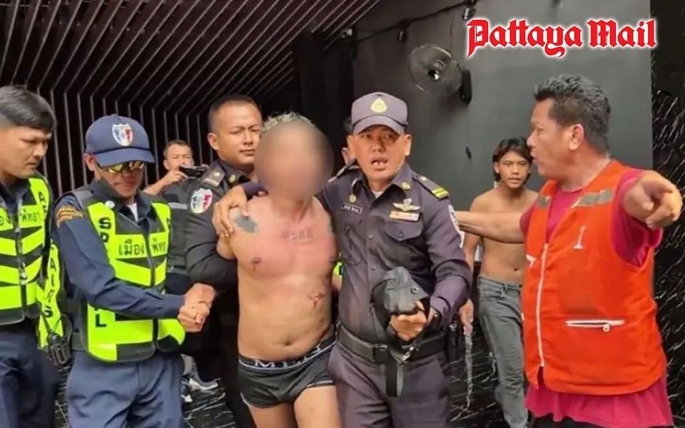Auslaendischer tourist haelt thailaenderin in bar als geisel 8f0f7e92