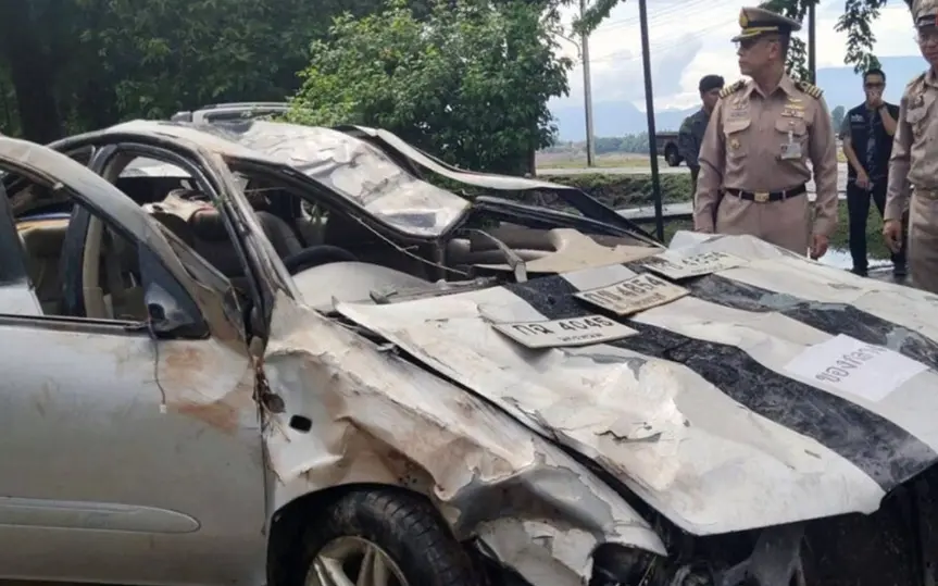Auto-Crash stoppt Drogenhändler