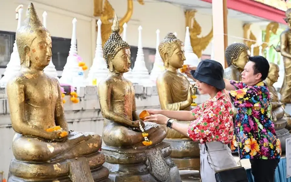 Bangkok feiert songkran als weltkulturerbe am 7 dezember 92c8ace5