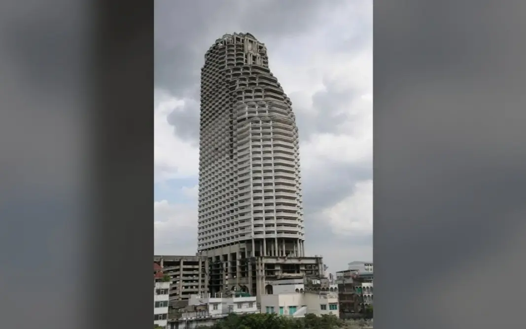 Bangkoks ghost tower unzerstoerbar trotz naturgewalt video 2be71316