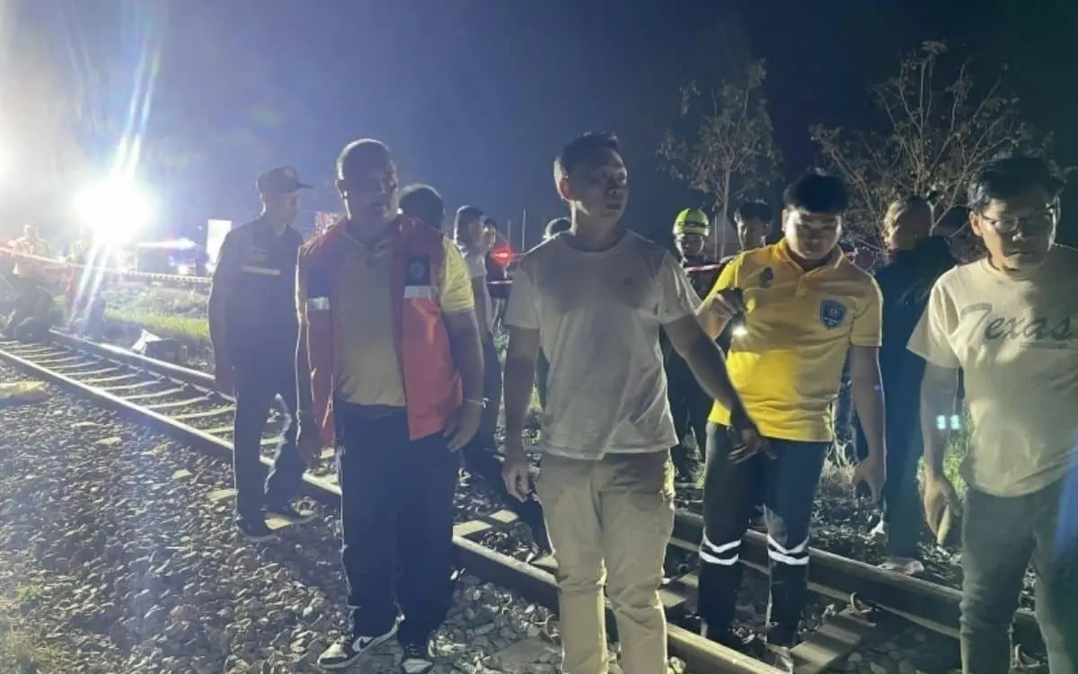 Bedauerlicher Zugunfall in Thailand: Drei Männer verlieren ihr Leben beim Trinken neben den Gleisen