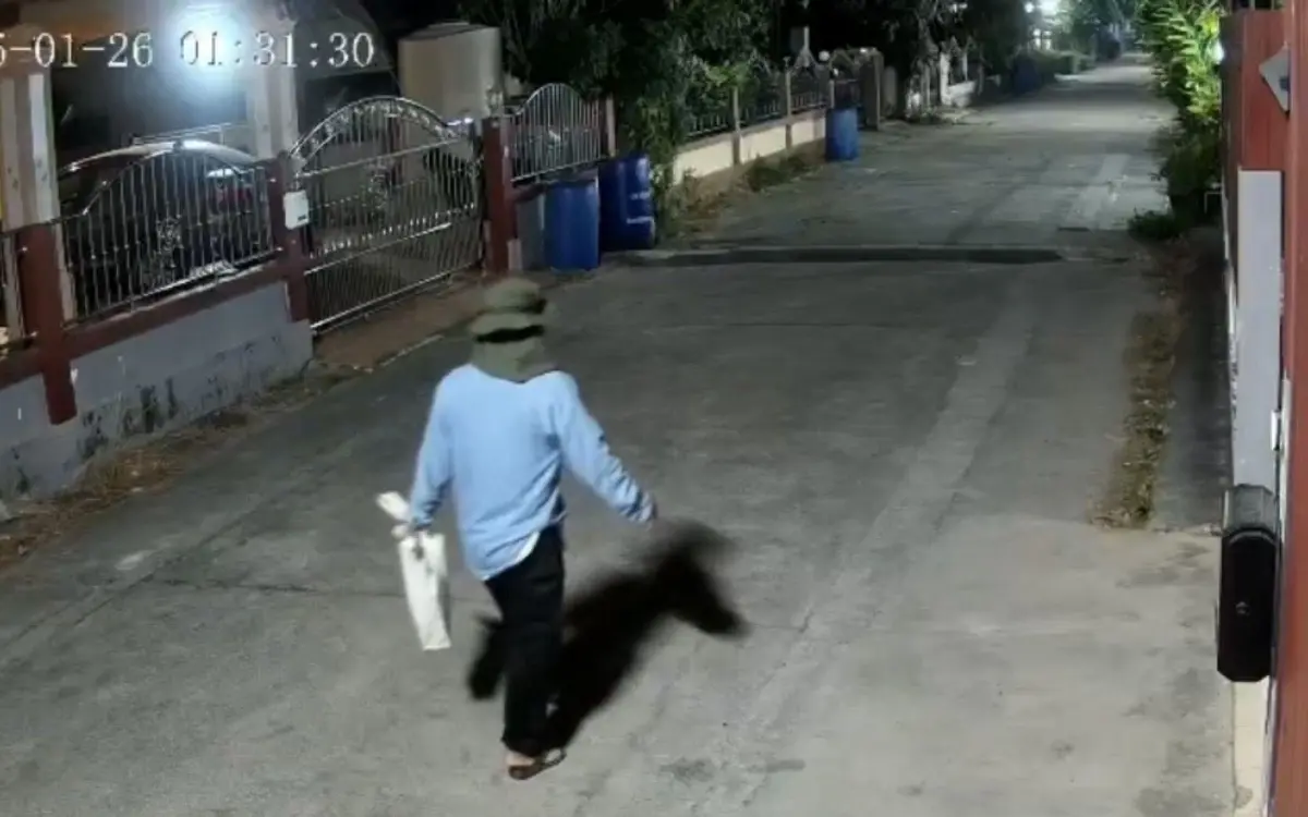 Beruechtigter einbrecher in chonburi gefasst wert von hunderttausenden baht gestohlen 407293fa