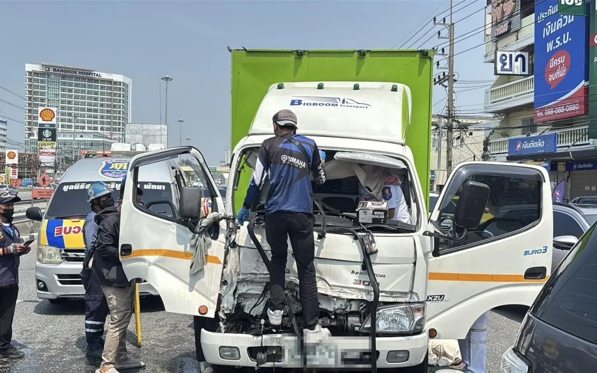 Betrunkener lkw fahrer bei schwerem unfall auf der sukhumvit road in pattaya verletzt und im a1cbd540