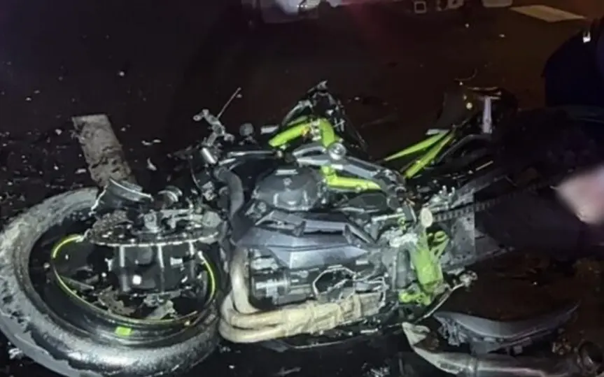 Biker winkt – TOT!