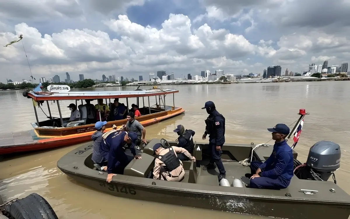Bootsunfall im Chao Phraya: Tragödie mit glücklichem Ende für Passagiere – Retter finden Fahrer tot