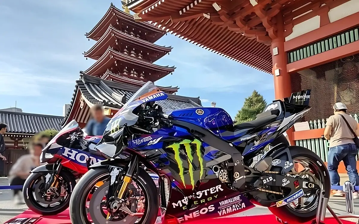 Brillante duelle unter sengender sonne in buriram ducati dominiert das erste training fuer den df855ddc