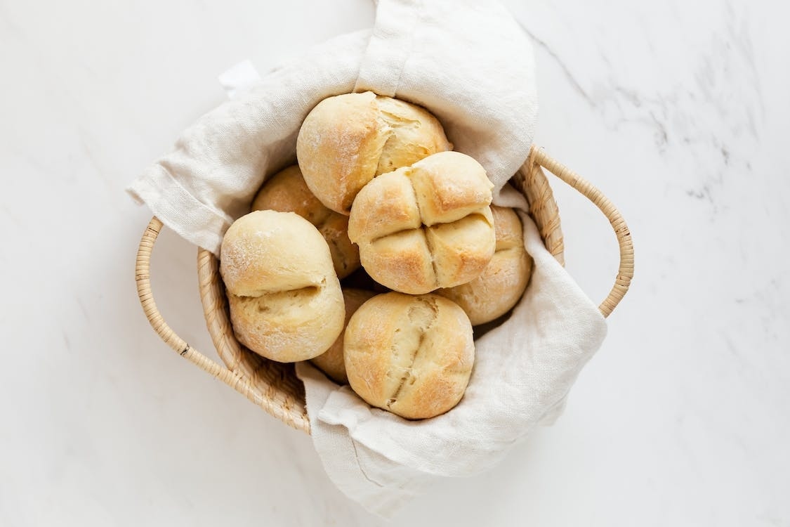 Brot in thailand 73649282