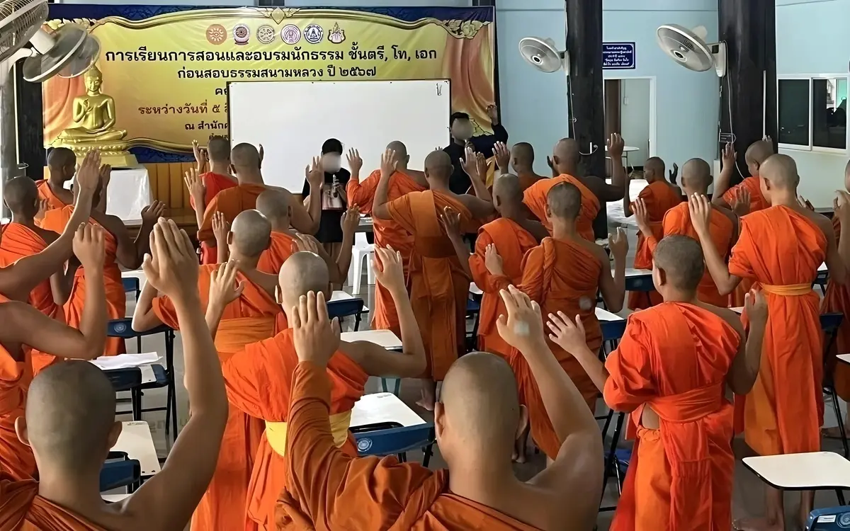 Buddhistischer tempel im zentrum eines christlichen predigt skandals auslaendischer lehrer sorgt 9d480706