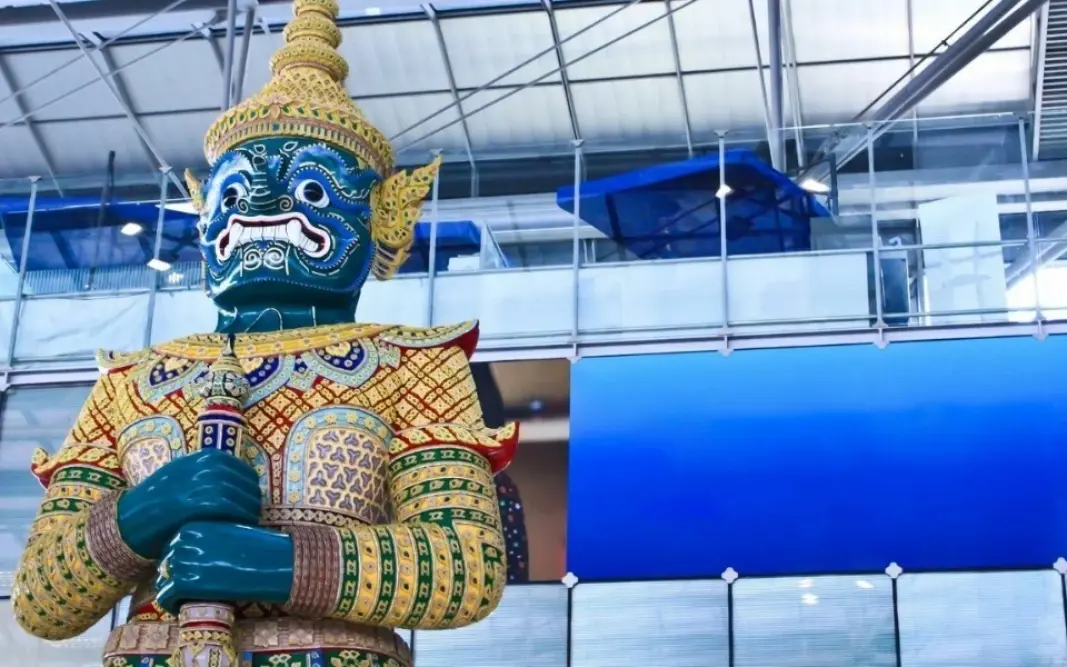 Chinesen beschuldigen thai zoll luxusuhren verschwunden aaf12c8b