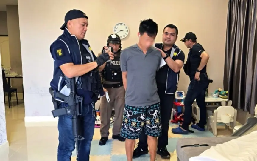 Skandal-Cop: Polizist erpresst Tourist – Jetzt gefasst!