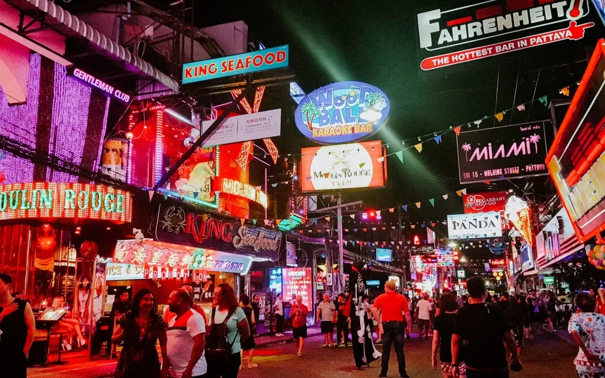 Ein leitfaden fuer einsteiger so entdecken sie das nachtleben in pattaya 54585367