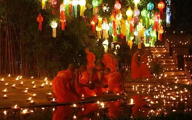 Erleben sie das faszinierende loy krathong fest ein lichtermeer in thailand 32226e9c