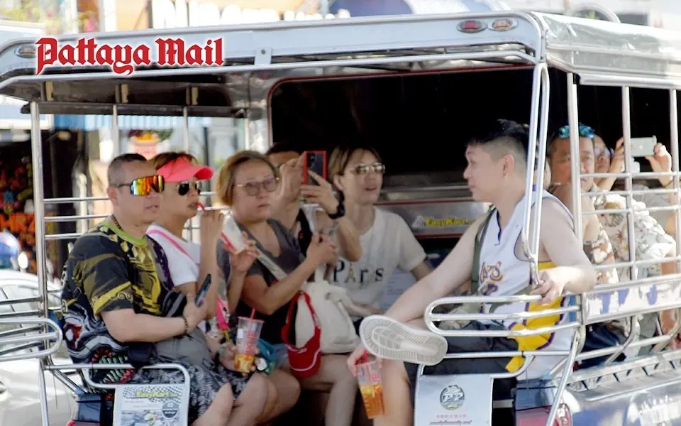 Exodus europaeer zweifeln an pattaya 8ee01a13