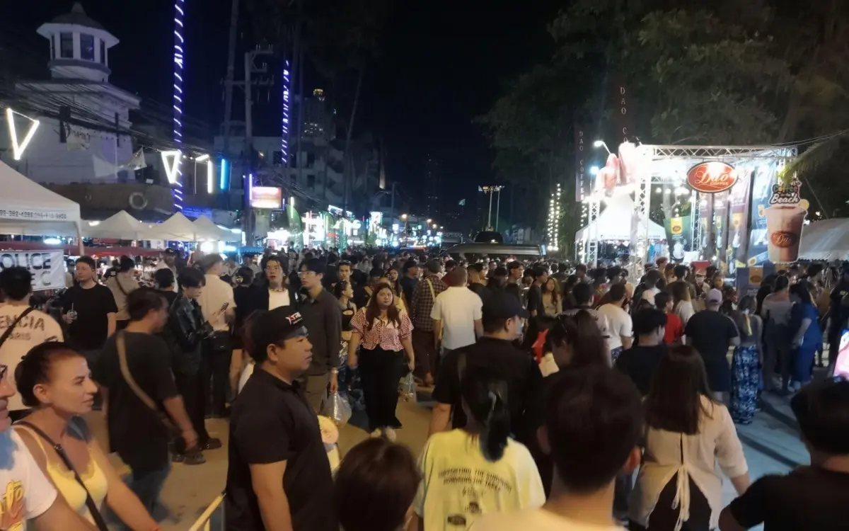 Fototour zweite woche des pattaya musikfestivals zieht viele besucher an 45a2f89d