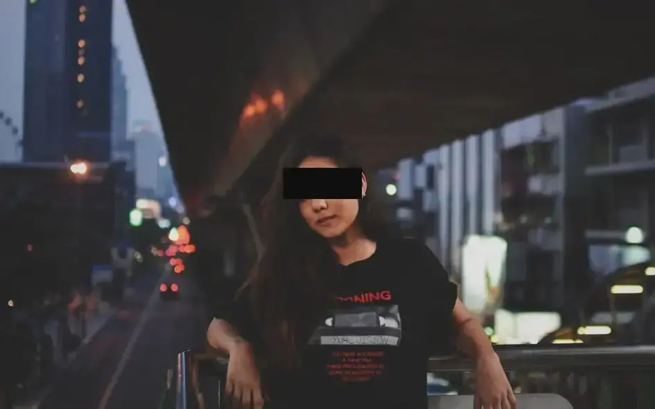 Leben mit thailändischen Frauen: Geldprobleme und kulturelle Differenzen.