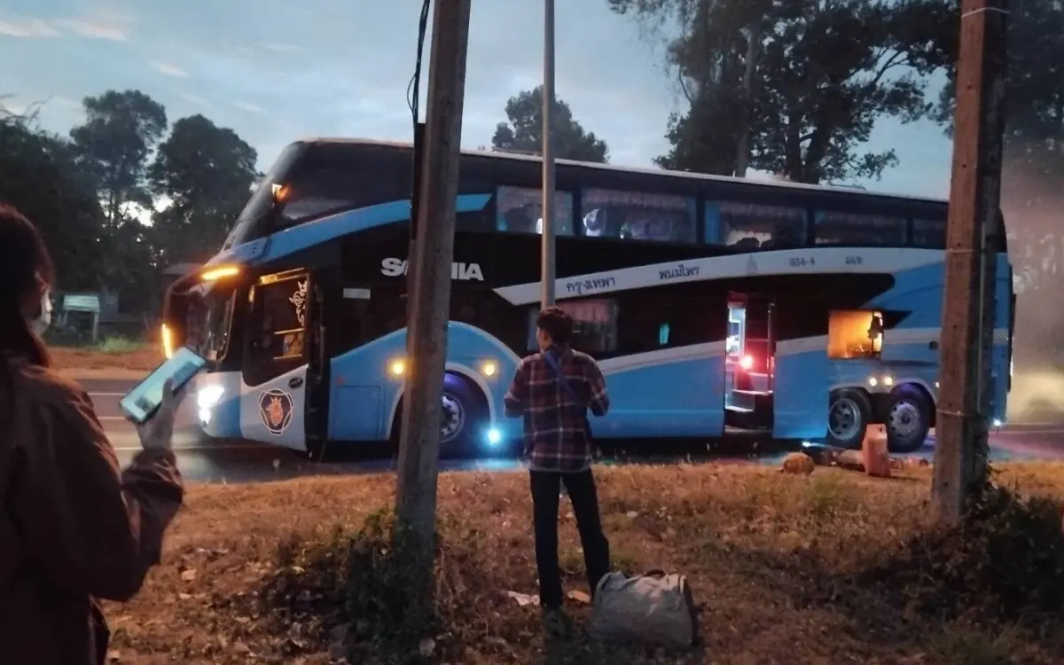 Heftige busunfaelle in thailand polizei untersucht zwei vorfaelle in khon kaen und roi et 1dbdf2ca