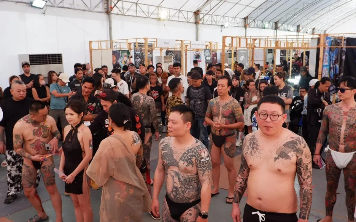 Ink art am meer pattayas tattoo convention wird zum touristenmagnet 4dccfbc4