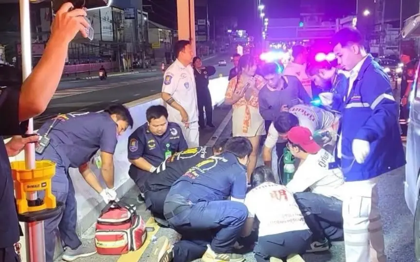 Junger biker schwer verletzt raser unfall im pattaya tunnel af0258ed