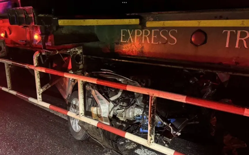 Kurioser unfall in nakhon si thammarat musiker verliert leben nach gps abkuerzung 103c2a74