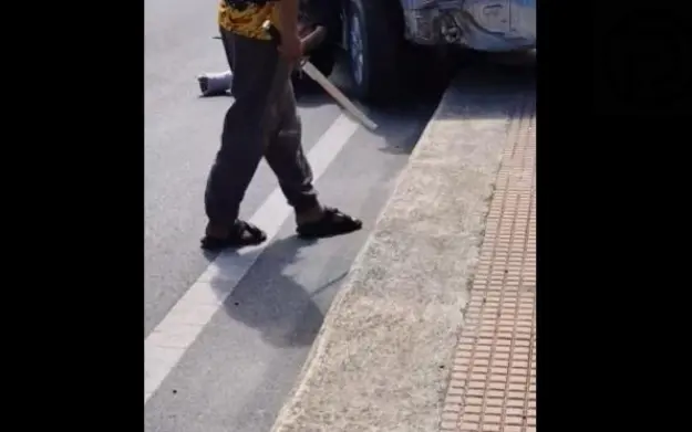 Meth raser jagt kollegen wildes video zeigt heftigen angriff 3de31e45
