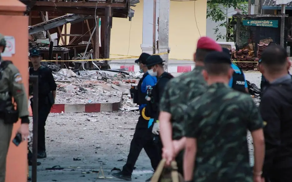 Nach den anschlaegen thailands militaer und polizei starten sicherheitsoffensive f70b8a61