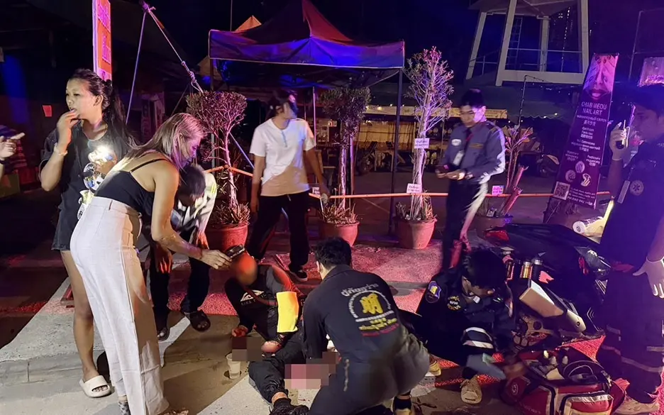 Naechtlicher ueberfall fremder sticht tourist in pattaya nieder d13e0561
