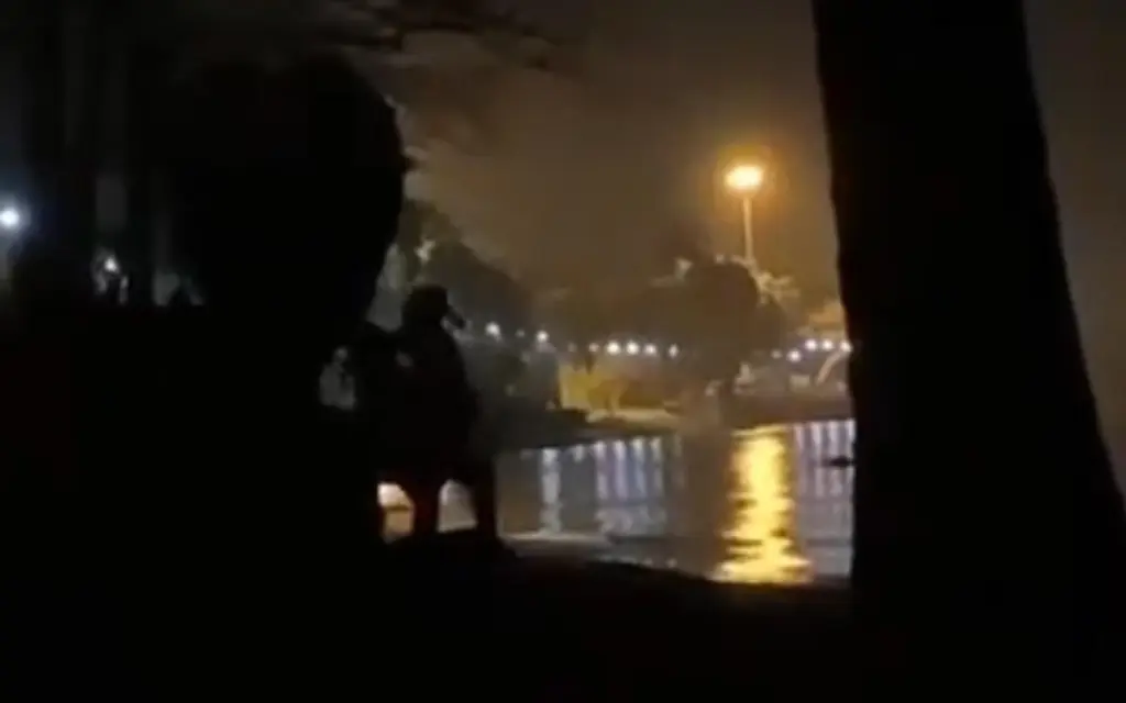 Oeffentliche anstandsverletzung am krating lai beach in banglamung sorgt fuer aufsehen dd8c1869