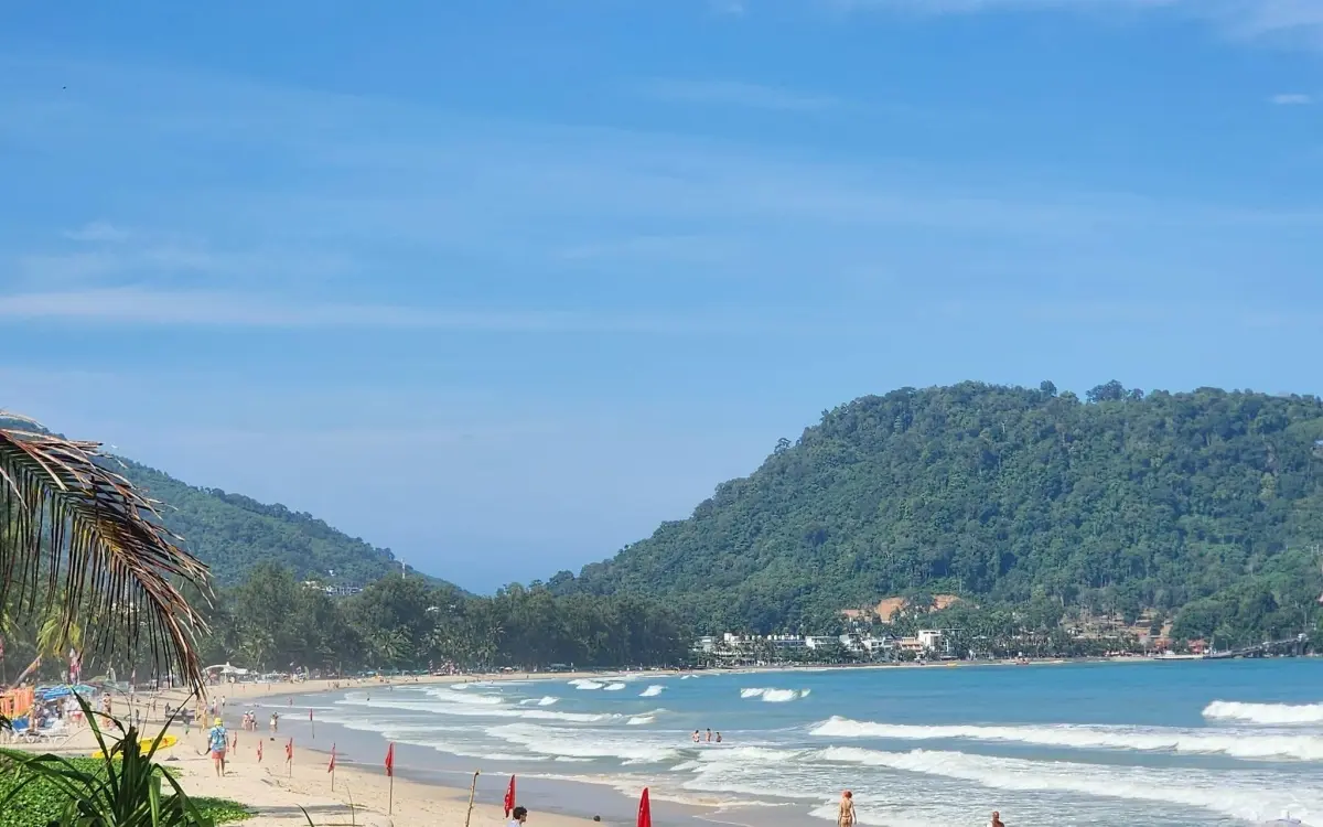 Parasailing unfall in phuket tourist stuerzt ab bein gebrochen 087e24aa
