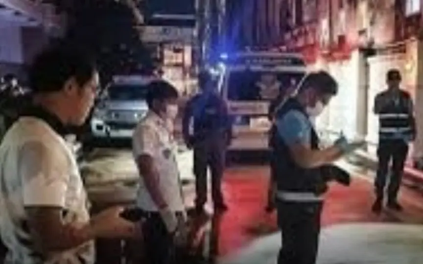 Phuket pole stuerzt vor den augen seiner frau in den tod c7ffe55d