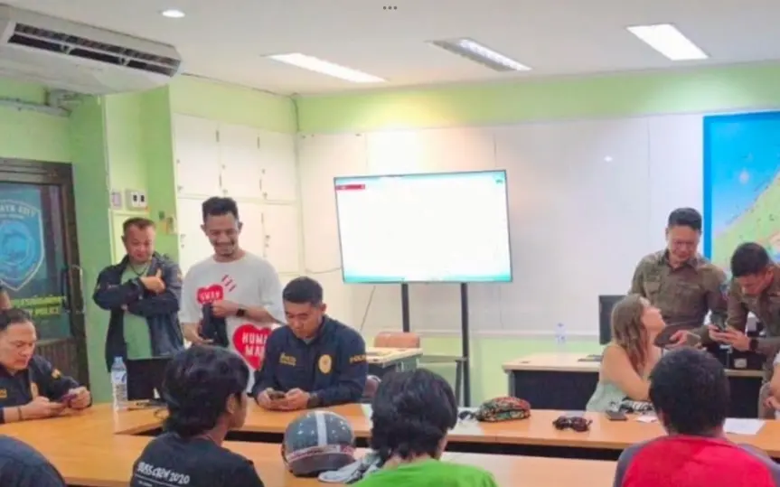 Polizei in pattaya verhaftet jugendliche taeter nach raubueberfall auf russische touristin 4ae4abdd