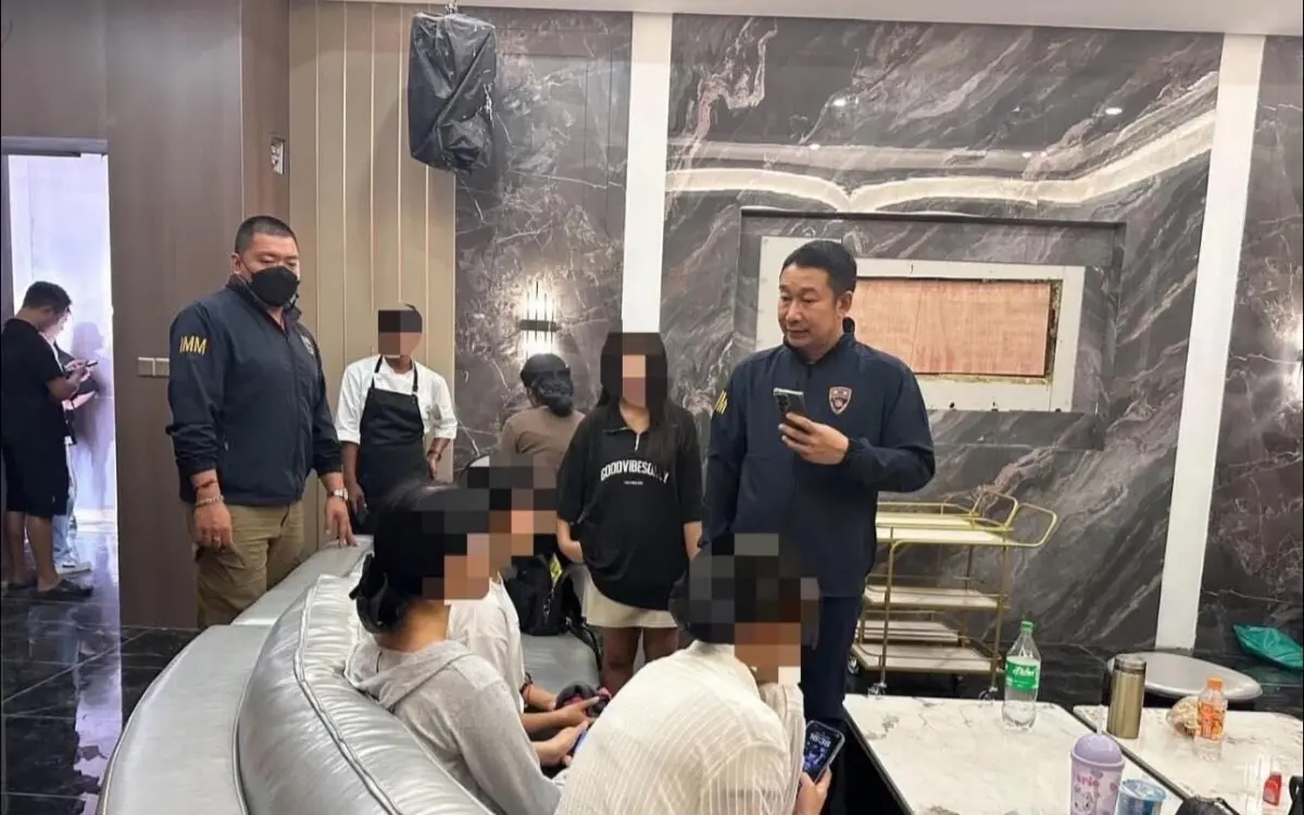 Razzia in Chiang Mai: 15 Ausländer wegen illegaler Arbeit in chinesischem Restaurant verhaftet