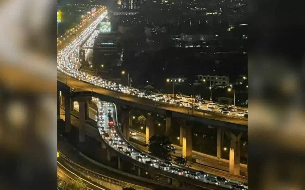 Rekordregen 31 kilometer chaos in bangkok video aabcd6c5