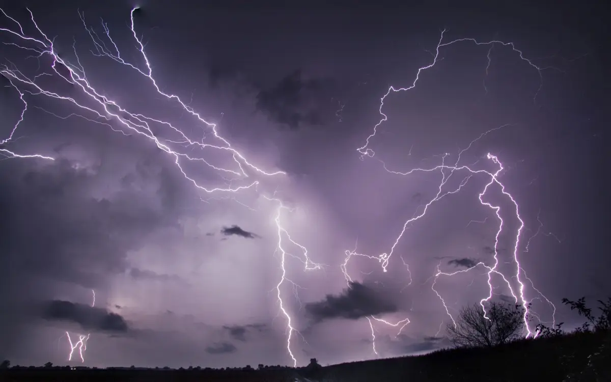 Songkran 2025: Tropische Stürme und Gewitter