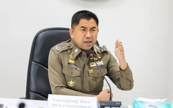Surachate hakparn die achterbahnkarriere von thailands beruehmtestem polizisten d3cdbd09