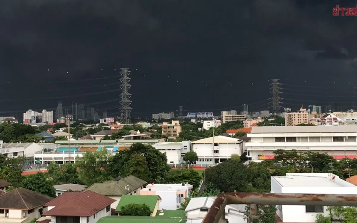 Thailand im regen chaos wetterdienst schlaegt alarm 94403652