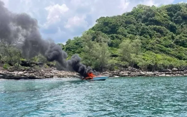 Touristenboot explodiert vor thailand familie in todesgefahr dcf9b18a