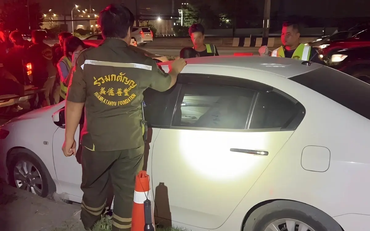 Tragische entdeckung junge frau stirbt mit herzzerreissendem emotionalem abschiedsbrief im auto 494e7f64